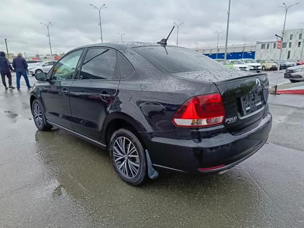 Volkswagen Polo V Рестайлинг с пробегом 2018 года, цена 1 264 995 рублей, 140120 км, седан, Автокод Объявления