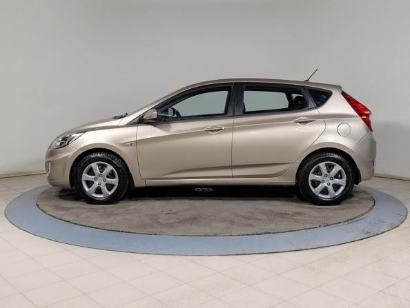 Hyundai Solaris I с пробегом 2011 года, цена 689 900 рублей, 184000 км, седан, Автокод Объявления