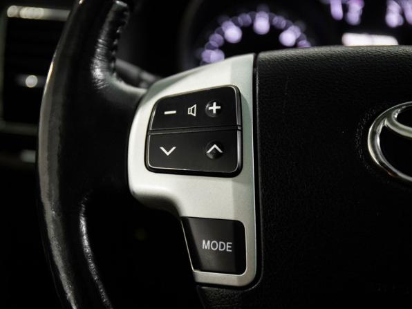 Toyota Land Cruiser 200 Series Рестайлинг 1 с пробегом 2014 года, цена 3 565 000 рублей, 407976 км, внедорожник, Автокод Объявления