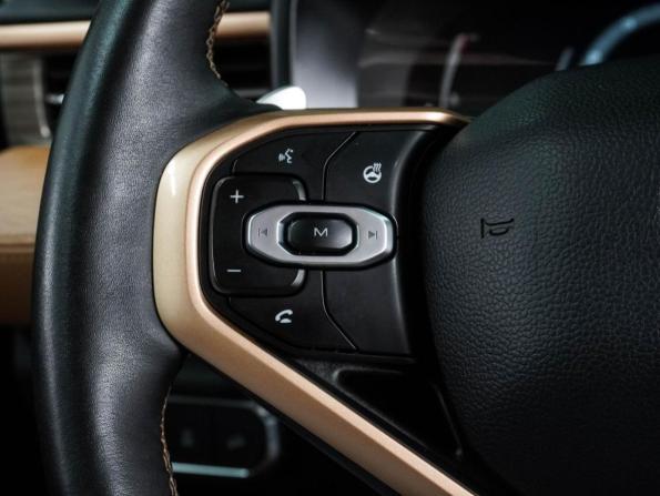 Haval Jolion I с пробегом 2023 года, цена 1 834 000 рублей, 79024 км, внедорожник, Автокод Объявления