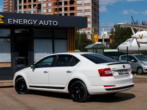 Skoda Octavia III (A7) с пробегом 2015 года, цена 1 250 000 рублей, 160240 км, лифтбек, Автокод Объявления