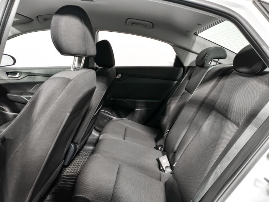 Hyundai Solaris II Санкт-Петербург  - изображение 12