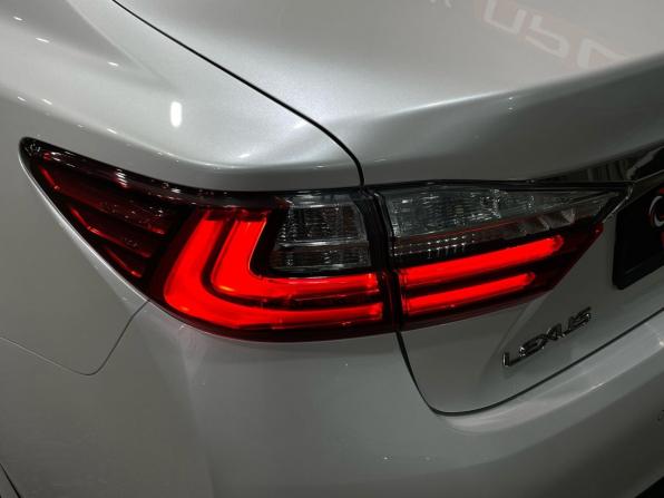 Lexus ES VI Рестайлинг с пробегом 2017 года, цена 2 490 000 рублей, 132973 км, седан, Автокод Объявления