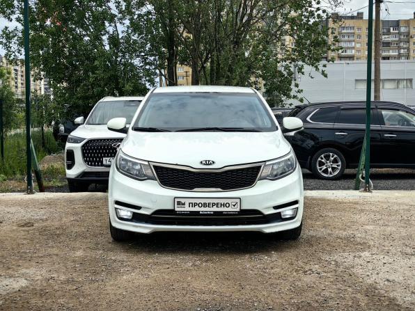 Kia Rio III Рестайлинг с пробегом 2015 года, цена 999 000 рублей, 150000 км, седан, Автокод Объявления