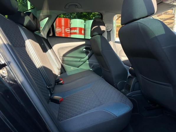 Volkswagen Polo V Рестайлинг с пробегом 2019 года, цена 1 463 000 рублей, 96000 км, седан, Автокод Объявления