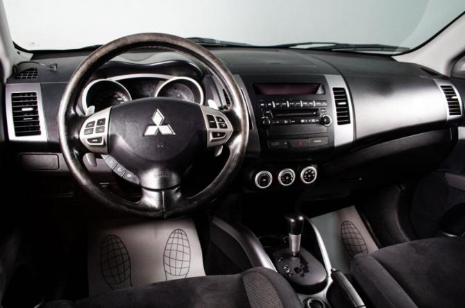 Mitsubishi Outlander II с пробегом 2007 года, цена 1 299 000 рублей, 218529 км, внедорожник, Автокод Объявления