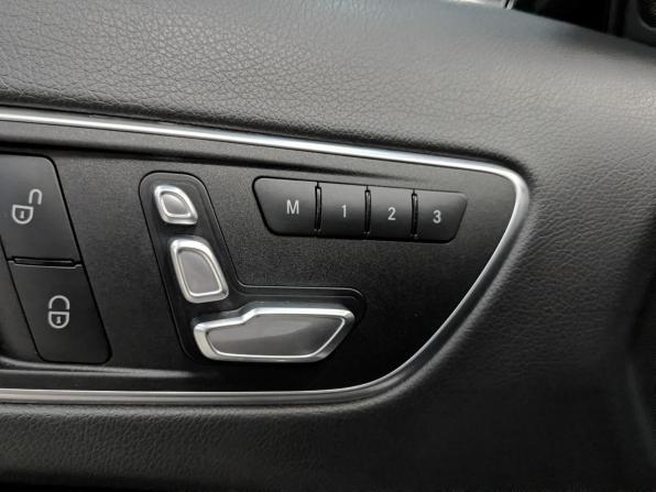 Mercedes-Benz GLA I (X156) Рестайлинг с пробегом 2018 года, цена 2 550 000 рублей, 100544 км, внедорожник, Автокод Объявления