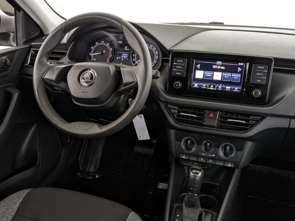 Skoda Rapid II с пробегом 2021 года, цена 1 365 000 рублей, 103790 км, лифтбек, Автокод Объявления