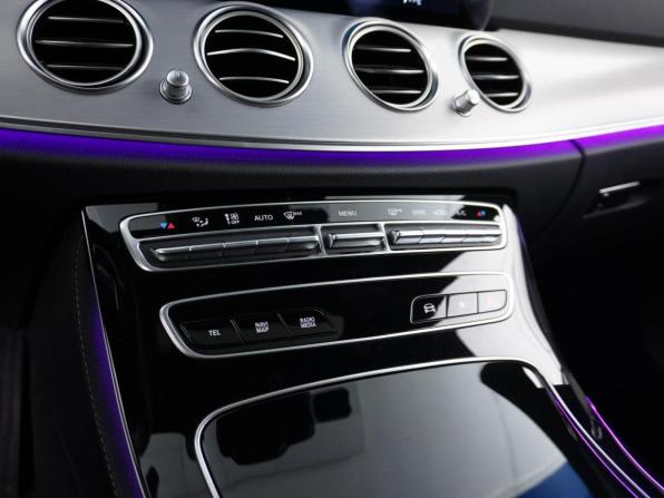 Mercedes-Benz E-Класс V (W213 S213 C238) Рестайлинг с пробегом 2021 года, цена 4 749 546 рублей, 42360 км, седан, Автокод Объявления