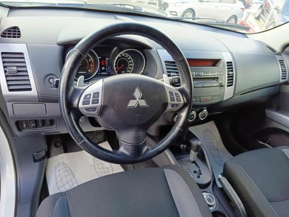 Mitsubishi Outlander II Рестайлинг с пробегом 2010 года, цена 1 199 995 рублей, 184587 км, внедорожник, Автокод Объявления