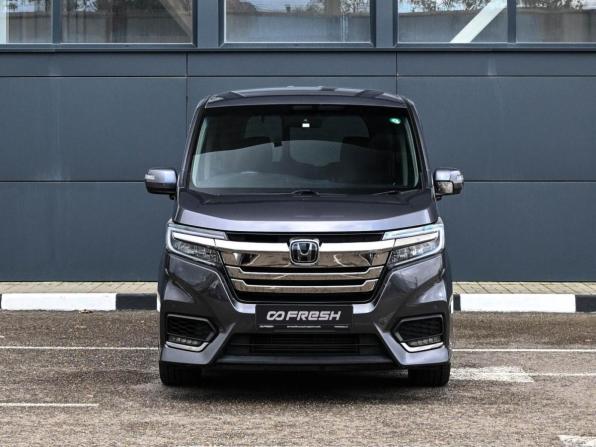 Honda Stepwgn V Рестайлинг с пробегом 2021 года, цена 2 679 000 рублей, 30903 км, минивэн, Автокод Объявления