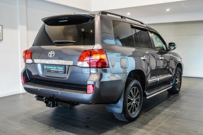 Toyota Land Cruiser 200 Series Рестайлинг 1 с пробегом 2013 года, цена 3 950 000 рублей, 221571 км, внедорожник, Автокод Объявления