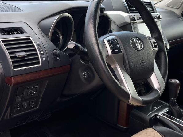Toyota Land Cruiser Prado 150 Series Рестайлинг 1 с пробегом 2015 года, цена 3 250 000 рублей, 155000 км, внедорожник, Автокод Объявления