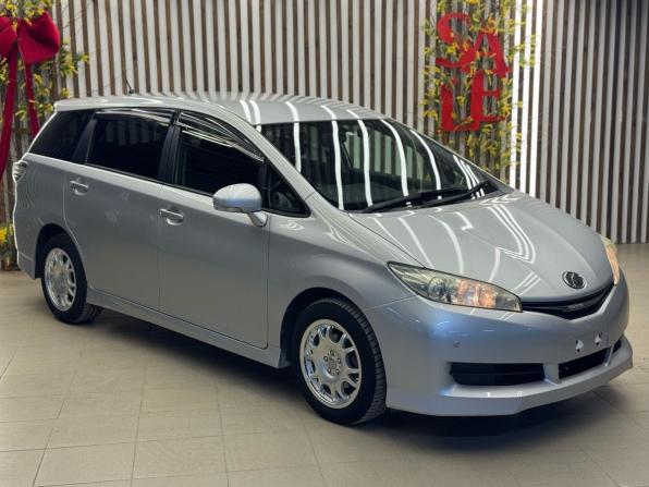 Toyota Wish II Рестайлинг с пробегом 2013 года, цена 1 668 000 рублей, 97400 км, минивэн, Автокод Объявления