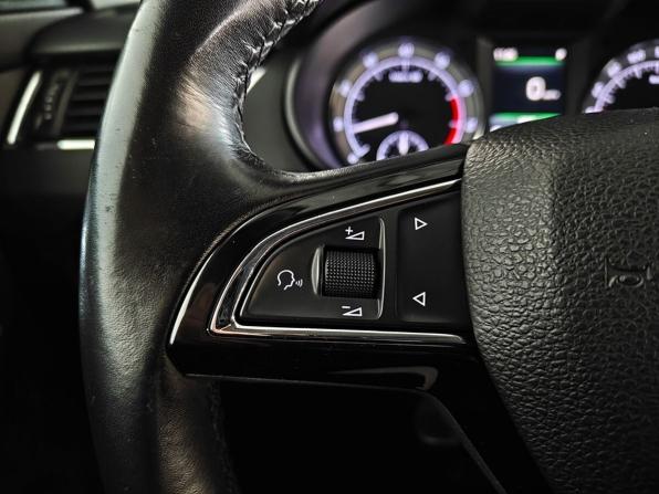 Skoda Octavia III (A7) с пробегом 2017 года, цена 1 550 000 рублей, 189375 км, лифтбек, Автокод Объявления