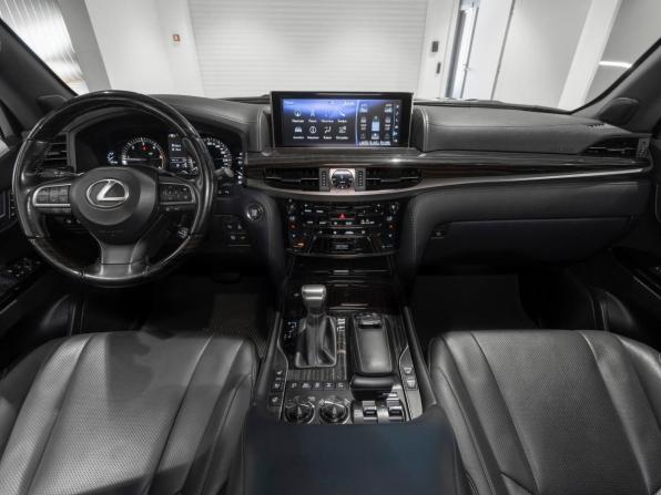 Lexus LX III Рестайлинг 2 с пробегом 2021 года, цена 8 900 000 рублей, 187592 км, внедорожник, Автокод Объявления