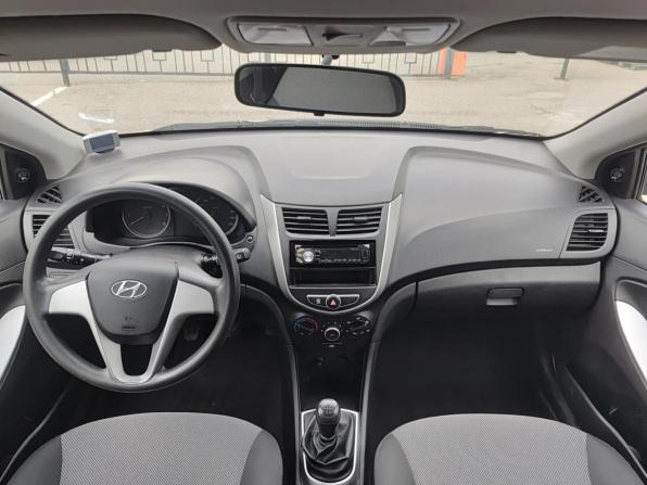 Hyundai Solaris I с пробегом 2014 года, цена 725 000 рублей, 153318 км, хэтчбек, Автокод Объявления