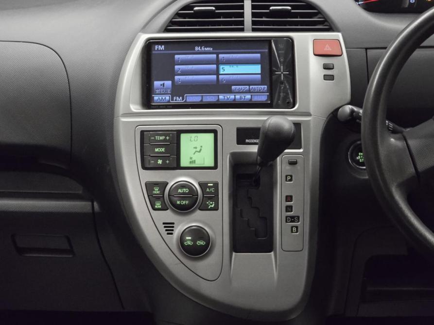 Toyota Ractis I Красноярск  - изображение 13