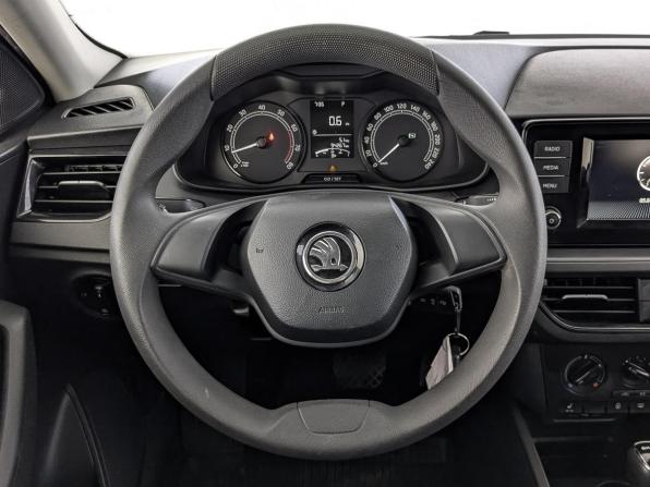 Skoda Rapid II с пробегом 2021 года, цена 1 665 000 рублей, 94262 км, лифтбек, Автокод Объявления