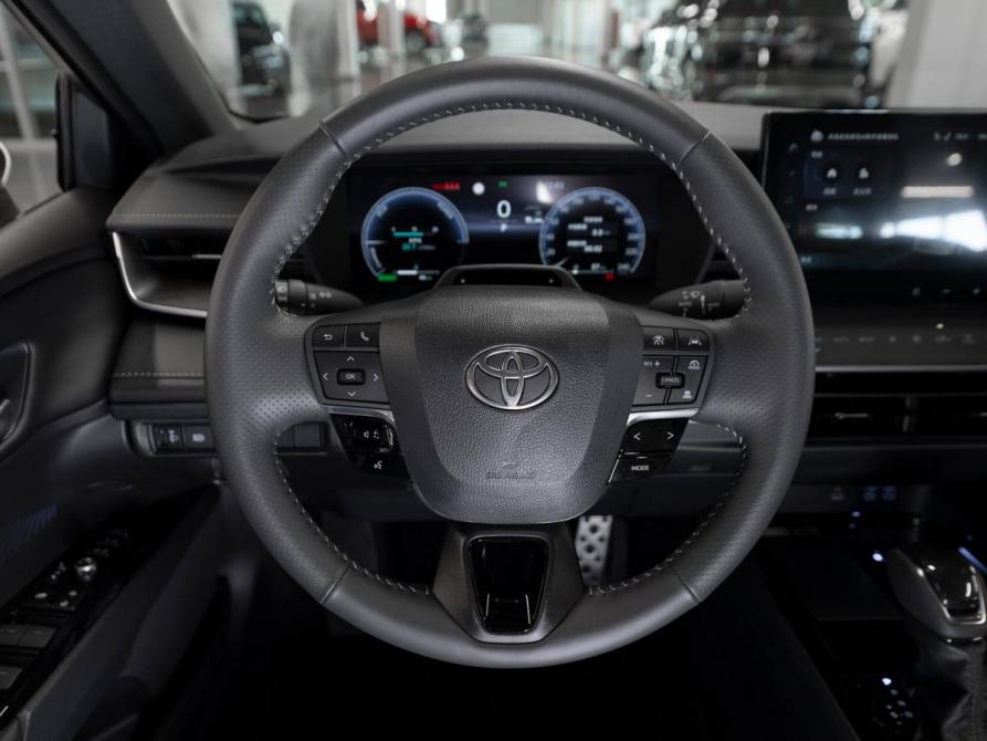 Toyota Camry IX (XV80) China Market Москва  - изображение 11