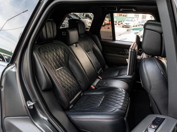 Land Rover Range Rover IV Рестайлинг с пробегом 2018 года, цена 7 150 000 рублей, 139273 км, внедорожник, Автокод Объявления
