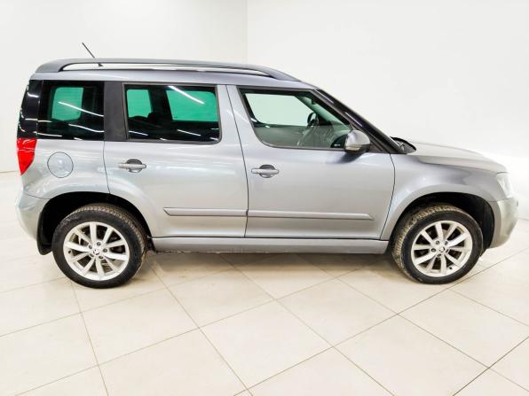 Skoda Yeti I Рестайлинг с пробегом 2014 года, цена 1 280 000 рублей, 107627 км, внедорожник, Автокод Объявления