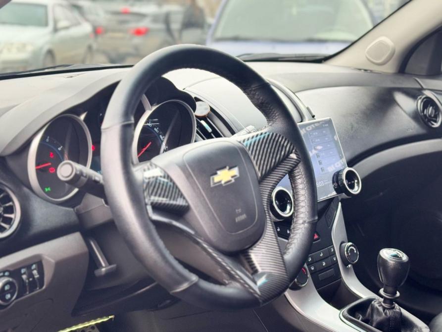 Chevrolet Cruze I Рестайлинг Ижевск  - изображение 17