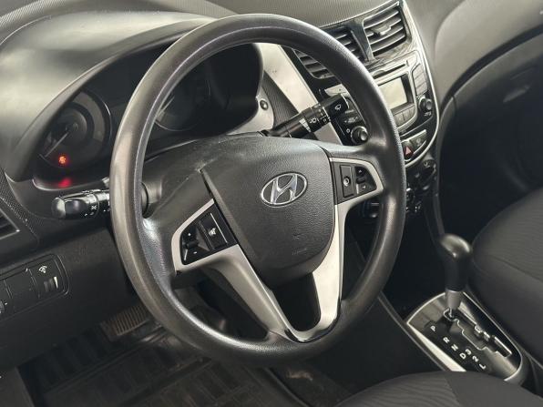 Hyundai Solaris I Рестайлинг с пробегом 2014 года, цена 955 000 рублей, 119115 км, седан, Автокод Объявления