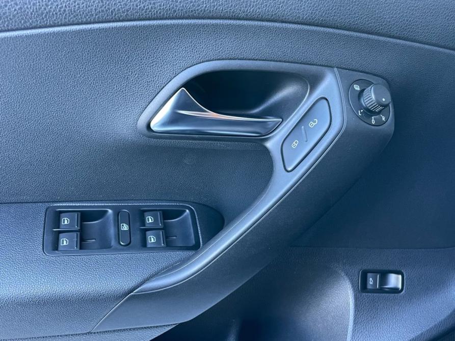Volkswagen Polo V Рестайлинг Краснодар  - изображение 16