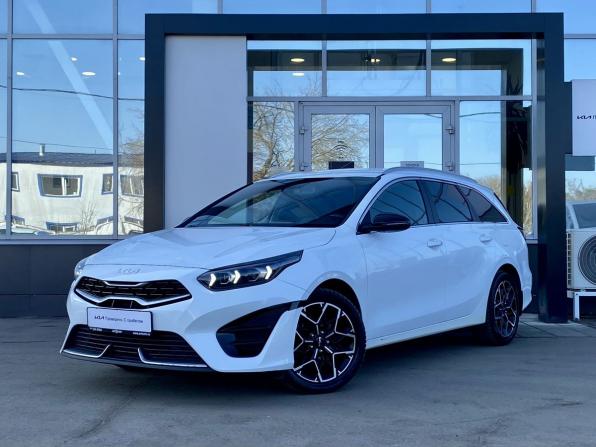 Kia Ceed III Рестайлинг с пробегом 2021 года, цена 2 179 000 рублей, 32000 км, универсал, Автокод Объявления