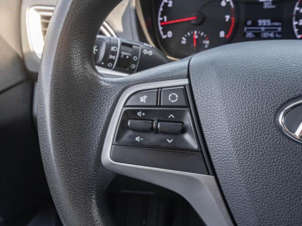 Hyundai Solaris II с пробегом 2019 года, цена 1 208 070 рублей, 130461 км, седан, Автокод Объявления