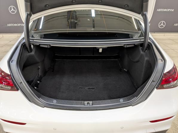 Mercedes-Benz E-Класс V (W213 S213 C238) Рестайлинг с пробегом 2022 года, цена 5 890 000 рублей, 27845 км, седан, Автокод Объявления