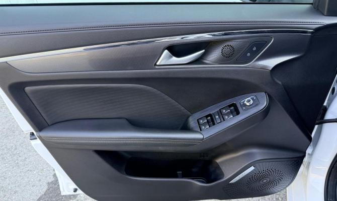 Haval Jolion I с пробегом 2023 года, цена 1 810 000 рублей, 89227 км, внедорожник, Автокод Объявления