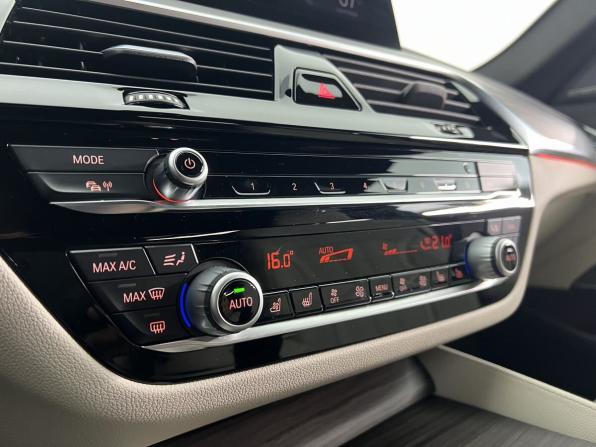 BMW 5 серии VII (G30/G31/G38) с пробегом 2019 года, цена 5 300 000 рублей, 46348 км, седан, Автокод Объявления