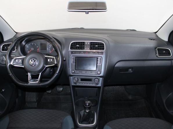 Volkswagen Polo V Рестайлинг с пробегом 2020 года, цена 1 349 900 рублей, 138510 км, седан, Автокод Объявления