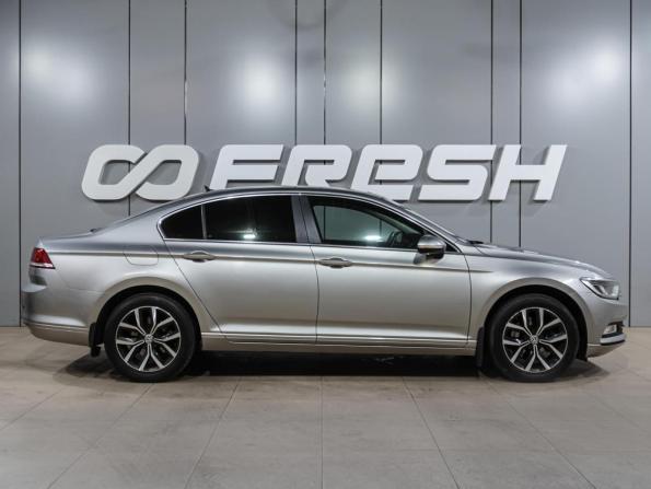 Volkswagen Passat B8 с пробегом 2017 года, цена 1 909 000 рублей, 171988 км, седан, Автокод Объявления