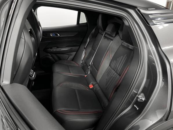 Lynk &amp; Co 05 с пробегом 2023 года, цена 3 245 200 рублей, 27673 км, внедорожник, Автокод Объявления