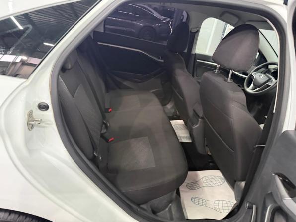 Lada (ВАЗ) Vesta I с пробегом 2019 года, цена 947 000 рублей, 84799 км, седан, Автокод Объявления
