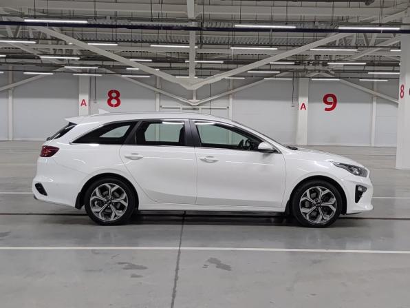 Kia Ceed III с пробегом 2019 года, цена 1 770 000 рублей, 113458 км, универсал, Автокод Объявления
