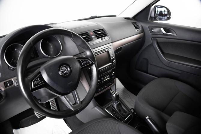 Skoda Yeti I Рестайлинг с пробегом 2014 года, цена 1 399 000 рублей, 146000 км, внедорожник, Автокод Объявления
