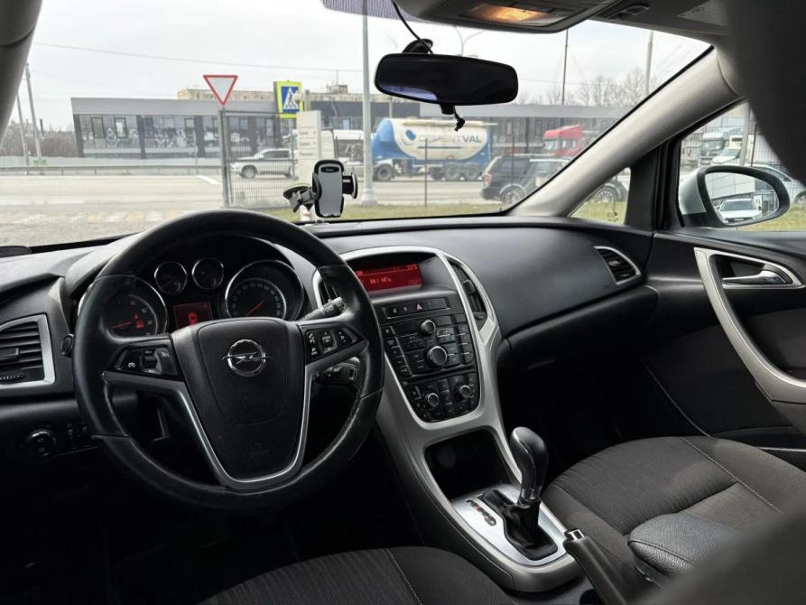 Opel Astra J Рестайлинг Крым  - изображение 11