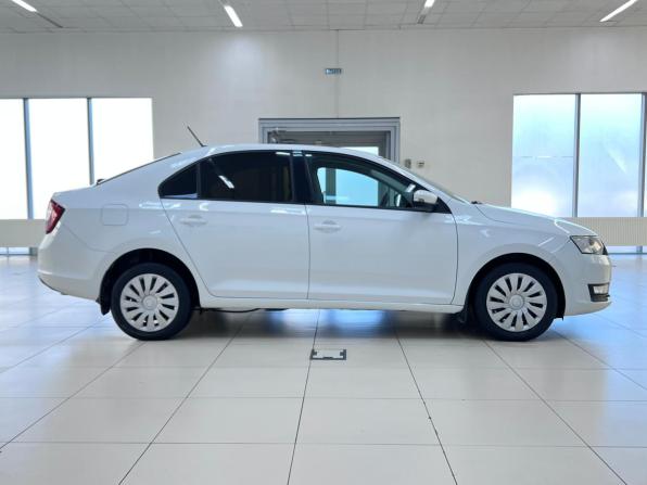 Skoda Rapid I Рестайлинг с пробегом 2019 года, цена 1 290 000 рублей, 108000 км, лифтбек, Автокод Объявления