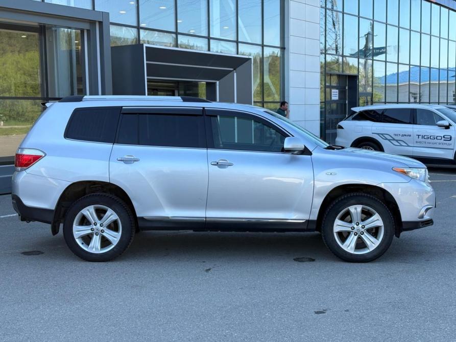Toyota Highlander II (XU40) Рестайлинг Томск  - изображение 9