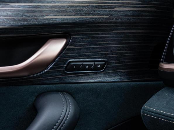 Geely Monjaro I с пробегом 2023 года, цена 3 470 000 рублей, 25623 км, внедорожник, Автокод Объявления