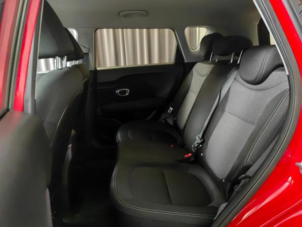 Kia Soul II Рестайлинг с пробегом 2018 года, цена 1 729 000 рублей, 31853 км, хэтчбек, Автокод Объявления