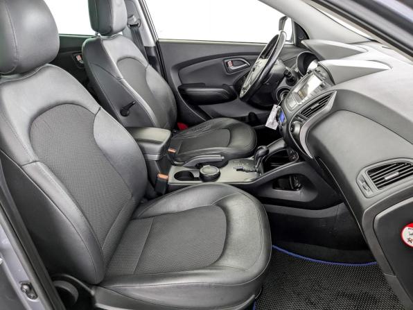 Hyundai ix35 I Рестайлинг с пробегом 2014 года, цена 1 350 000 рублей, 212531 км, внедорожник, Автокод Объявления