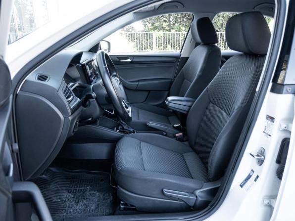 Volkswagen Polo VI с пробегом 2021 года, цена 1 360 000 рублей, 135579 км, лифтбек, Автокод Объявления