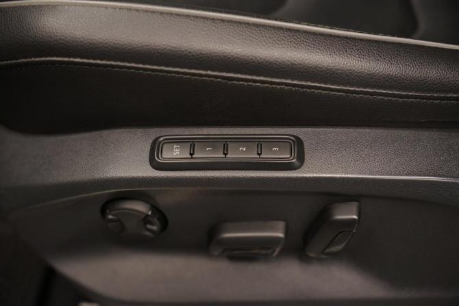 Volkswagen Tiguan II с пробегом 2018 года, цена 2 750 000 рублей, 164585 км, внедорожник, Автокод Объявления