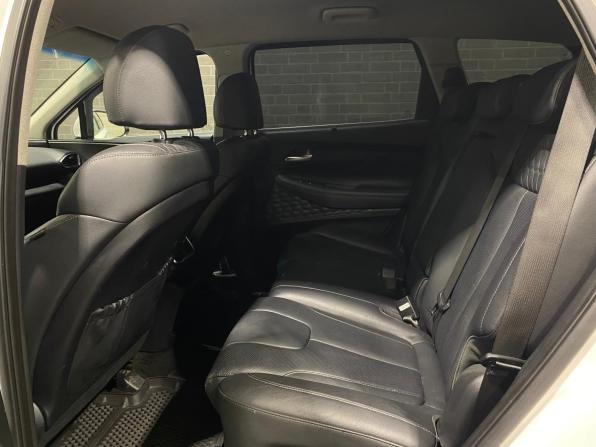 Hyundai Santa Fe IV с пробегом 2019 года, цена 3 230 000 рублей, 154314 км, внедорожник, Автокод Объявления