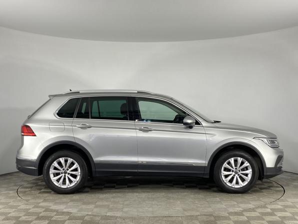 Volkswagen Tiguan II Рестайлинг с пробегом 2021 года, цена 2 780 000 рублей, 85072 км, внедорожник, Автокод Объявления